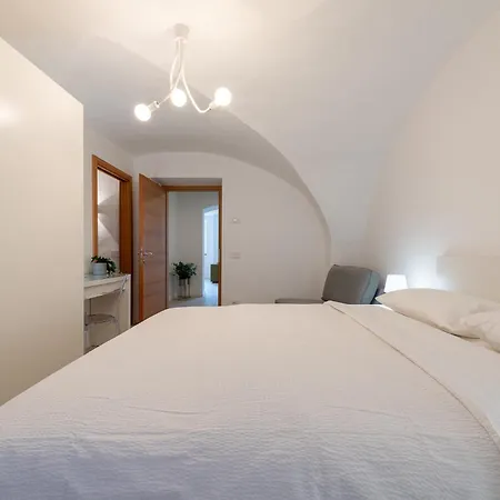 Apartment Dogana